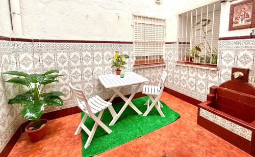 Apartamento céntrico, planta baja, zona muy tranquila con fácil aparcamiento (Apartamento centrico, planta baja, zona muy tranquila con facil aparcamiento) in اندوجار