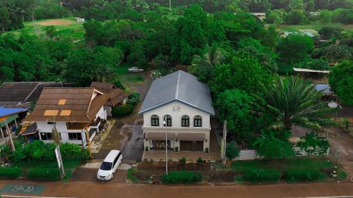 Exterior view, Baan Pun Sook Resort in Chao Lao Beach
