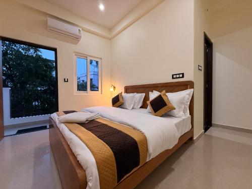 Flying Dutchman Hostel in Varanasi