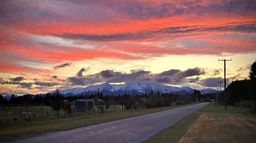 Apkārtne, Woodstock Escape to the Country in Burnt Hill