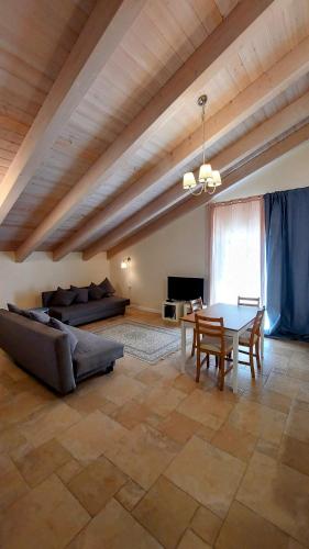 ליד המצוק in Mitzpe Ramon