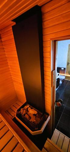 Sauna, Penthouse apartment with an amazing kitchen and view in Kitsekula
