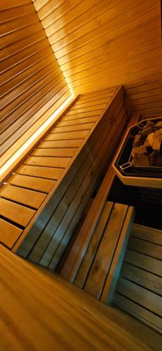 Sauna, Penthouse apartment with an amazing kitchen and view in Kitsekula