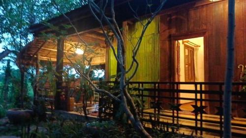 A szálláshely kívülről, Angkor Rural lodge in Sla Kram