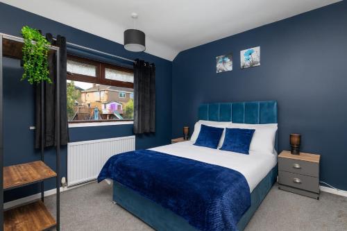 Newhall by Alt-Stay Leeds 3 Bed Home Contractor and Relocation Accommodation with Fully Equipped Kitchen, Laundry, Parking, Garden, Smart TV and Wi Fi - Long Stay Ready with Weekly and Monthly Rates, Leeds (fotografie 2)