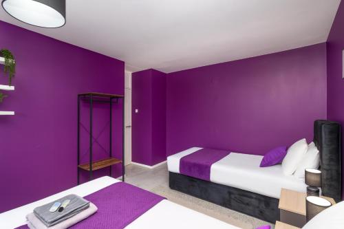 Newhall by Alt-Stay Contractor Accommodation - 3 Bed Contractor Home With Parking Wi-Fi & Full Kitchen - Ideal For Long stays - image 5