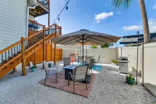 Manatee River Views Palmetto Paradise with Fire Pit in Palmetto