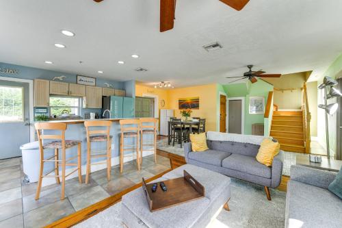 Manatee River Views Palmetto Paradise with Fire Pit in Palmetto