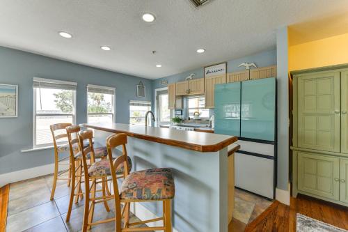 Manatee River Views Palmetto Paradise with Fire Pit in Palmetto