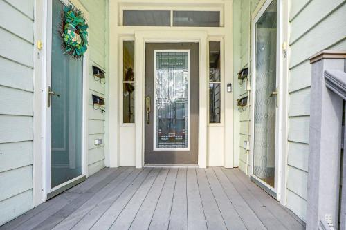 Manatee River Views Palmetto Paradise with Fire Pit in Palmetto