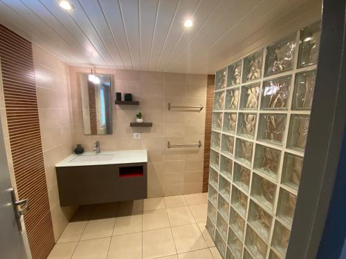 Très belle maison médocaine indépendante (Tres belle maison medocaine independante) in Pauillac