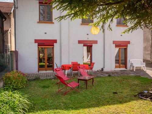 House with garden and parking 1 min from Grenoble