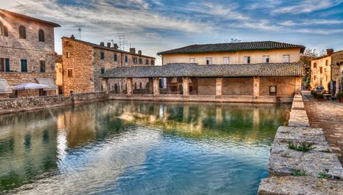 Цікаві місця поруч, Antico casale per relax e natura in Мурло
