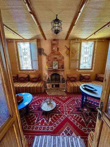 Villa Mouloud, Authentic Amazigh Family Villa, Fireplace & Garden in เคนิฟรา