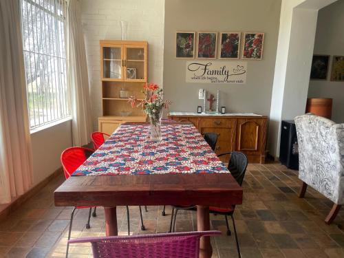 HEELTEVREDE Self-Catering farmhouse in Pellissier