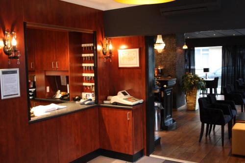 Hotel Royal Zelzate - main image