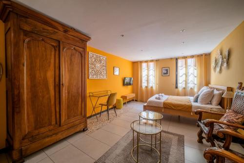 Suites Coronell d'En Vila - image 7