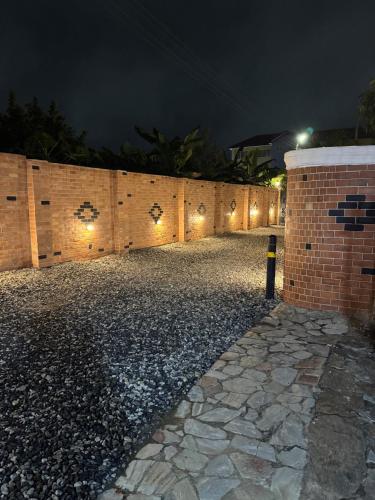 Cosy Rooms Away in a Stunning House in 科福里杜亞