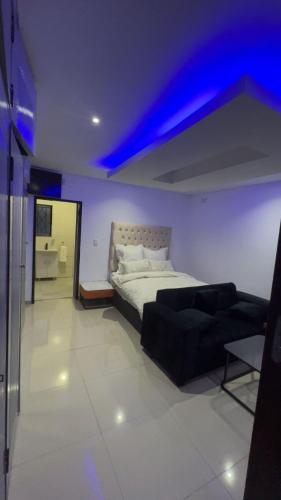 1 queen bed