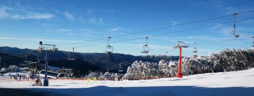 A környék, Ski Club of Victoria - Ivor Whittaker Lodge in Buller-hegy