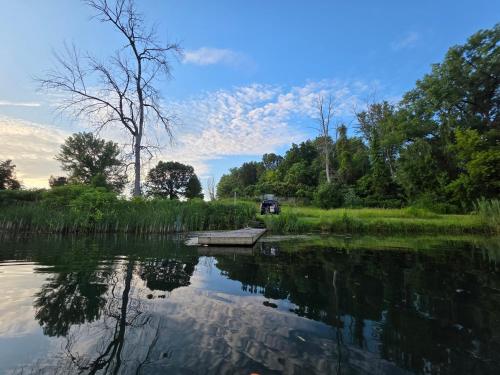 كنو, Canal Cabin #4 in ووترلو