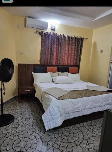 Ohio city hotel in Овері