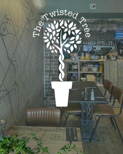 ห้องอาหาร, 4 Bedroom family home in คาสเทิลฟร์ด