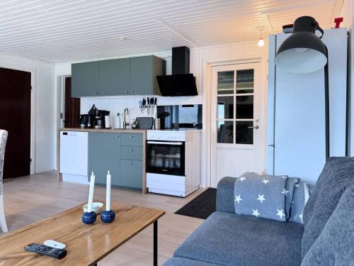 Charming House With Amazing Sea View in Toftir