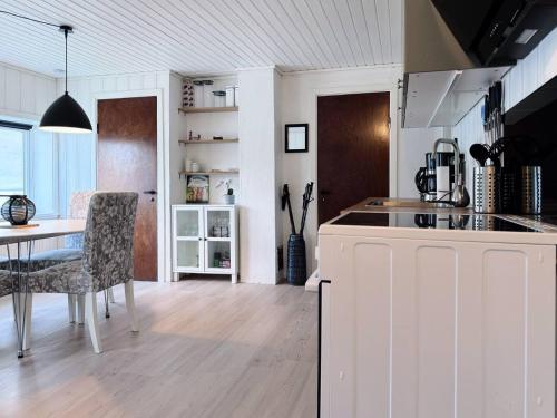 Charming House With Amazing Sea View in Toftir