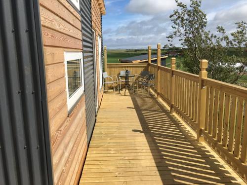 ระเบียง/ชานเรือน, Nefsholt in เฮลล่า