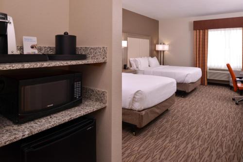 Holiday Inn Express & Suites Williams, an IHG Hotel