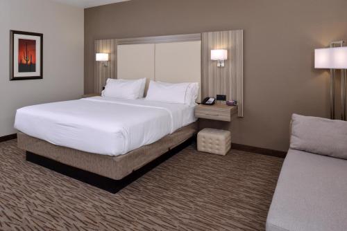 Holiday Inn Express & Suites Williams, an IHG Hotel