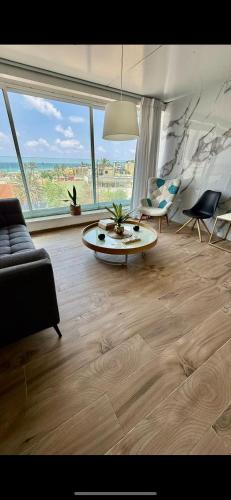 סוויטת בוטיק על הים in Nahariya