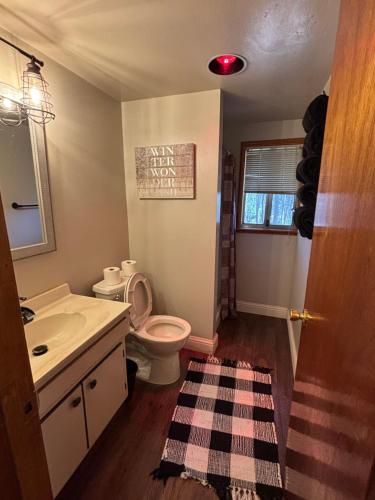 Summer Escape Chalet with Pool Access in BLS, Arnold (foto 5)