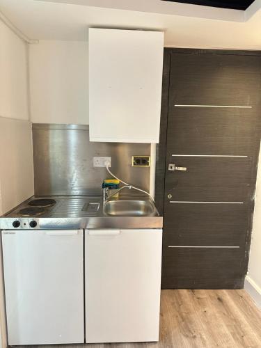 Room 1 - En-suite for 3 people, London