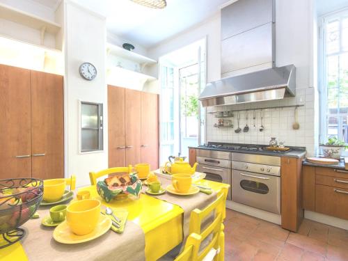 Kitchen, Villa Michelangelo MEDIUM in Rome