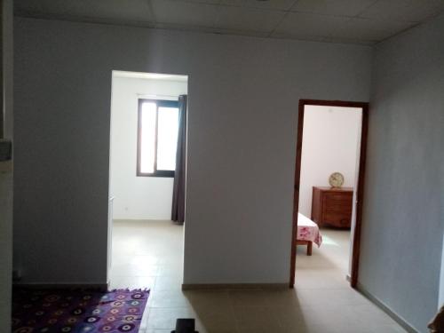 F2 bien situe in Hai Emir