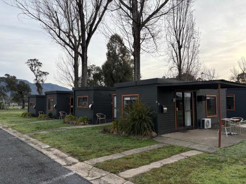 Corryong Caravan Park in Corryong