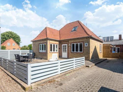 6 person holiday home in Højer