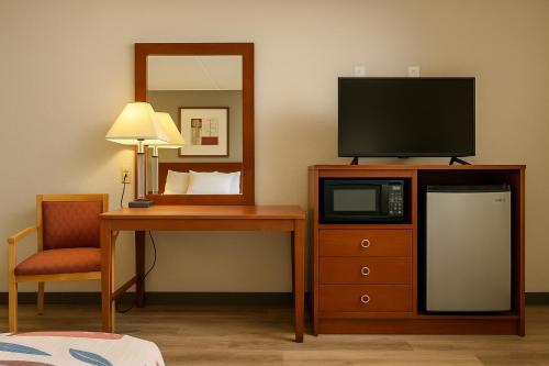 Sunset Inn - Augusta - image 5