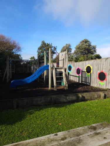 Castlepoint Holiday Park & Motels in ماسترتون