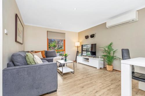 Riverfront Escape - Pool Fun and Space for Everyone, Moama (foto 9)