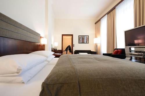 Hotel de France Wiesbaden City Room Type - Family Room