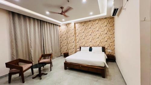 Sitavitka Hotels and Resorts in Siwan