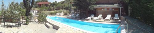 Zeus-village Chalet με πισίνα