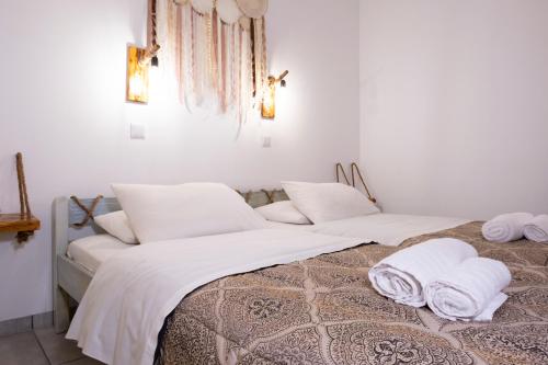 Onar Syros - Rustic Rooms 2