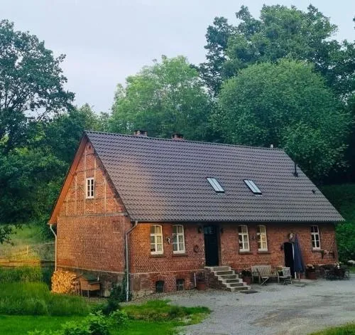 e Wassermühle Rittergut Friedrichshausen in Dassel, Deutschland