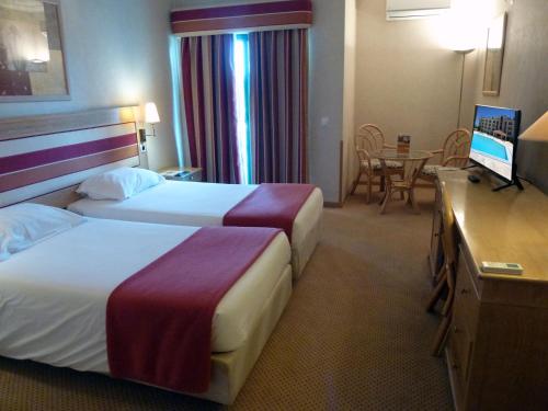 A Hotel Com Riviera Hotel Hotel Carcavelos Portugal Price Reviews Booking Contact