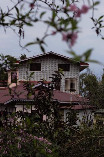 Viesnīcas āriene, Daarapari in Kaluka