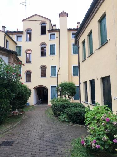 ทัศนียภาพภายนอกโรงแรม, City Star in โรวีโก